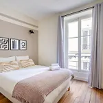 4#two Bedrooms#champs Elysees#arc De Triomphe#ac Apartment *