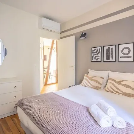 4#two Bedrooms#champs Elysees#arc De Triomphe#ac Apartment *